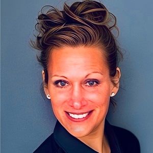 Meet your Posher, Deborah